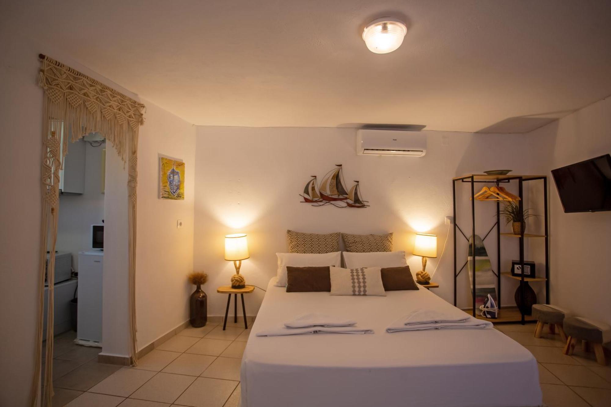 Sing And Blossom Accommodation Mykonos Town Eksteriør bilde