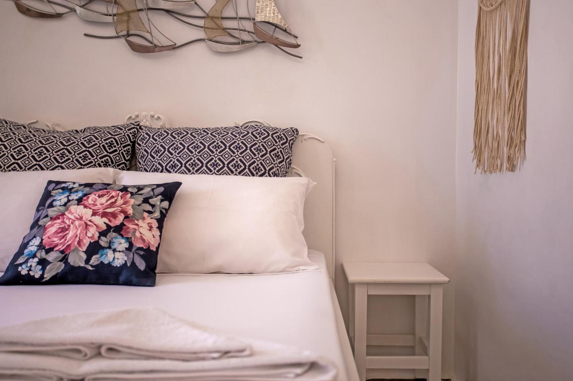 Sing And Blossom Accommodation Mykonos Town Eksteriør bilde